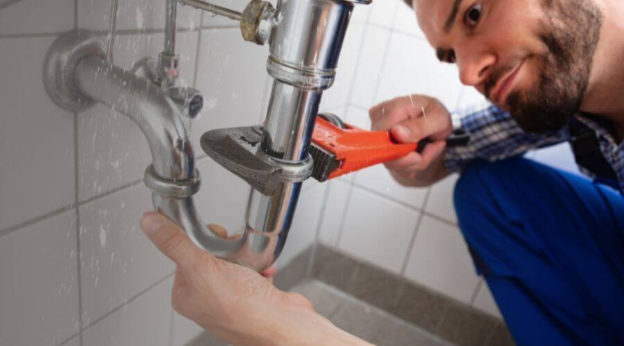 Professional same day plumber services in Saunemin, IL